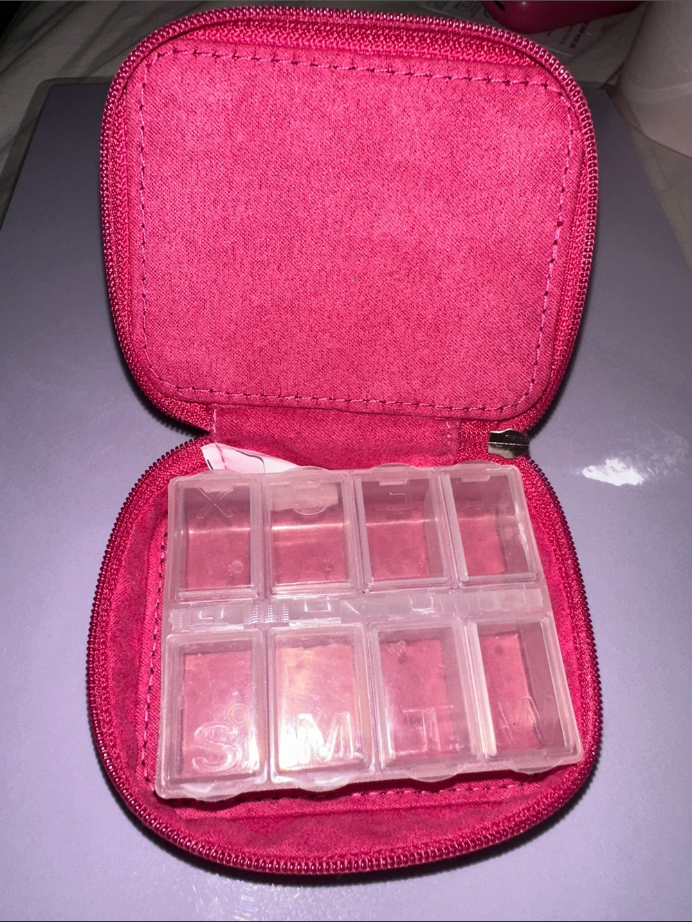 Hello kitty pill case - Picture 2 of 2